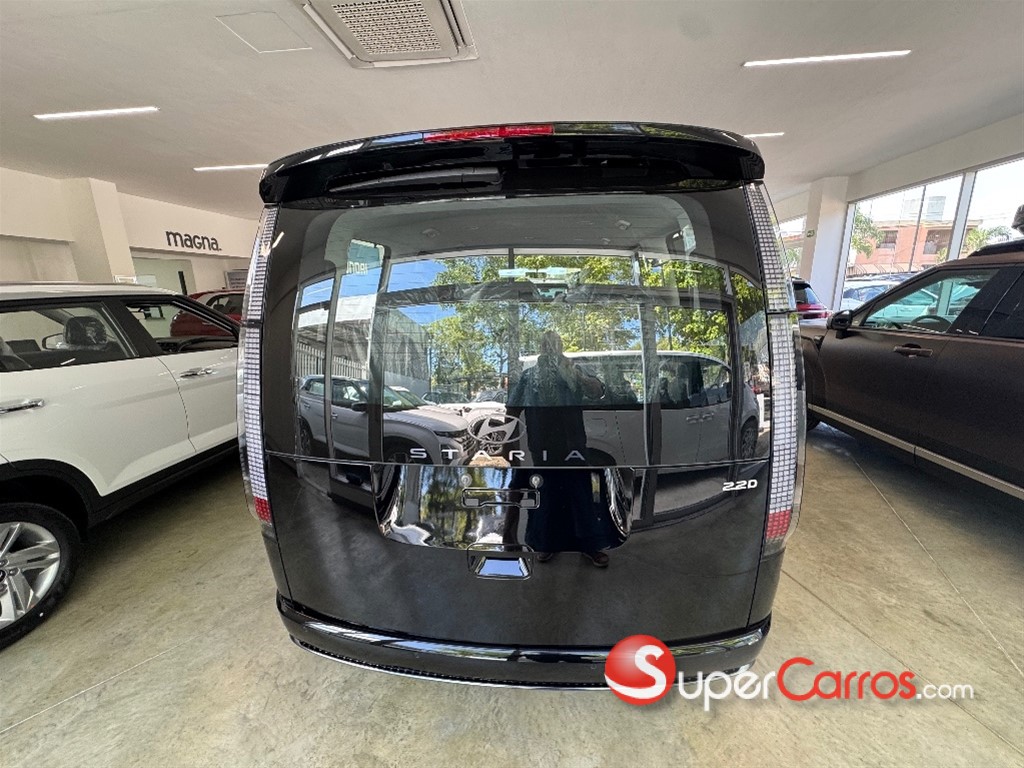 2026 Hyundai Staria — foto 10 / 12