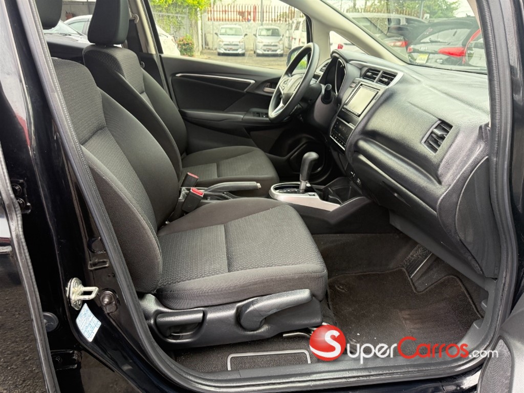 2020 Honda Fit — foto 8 / 12