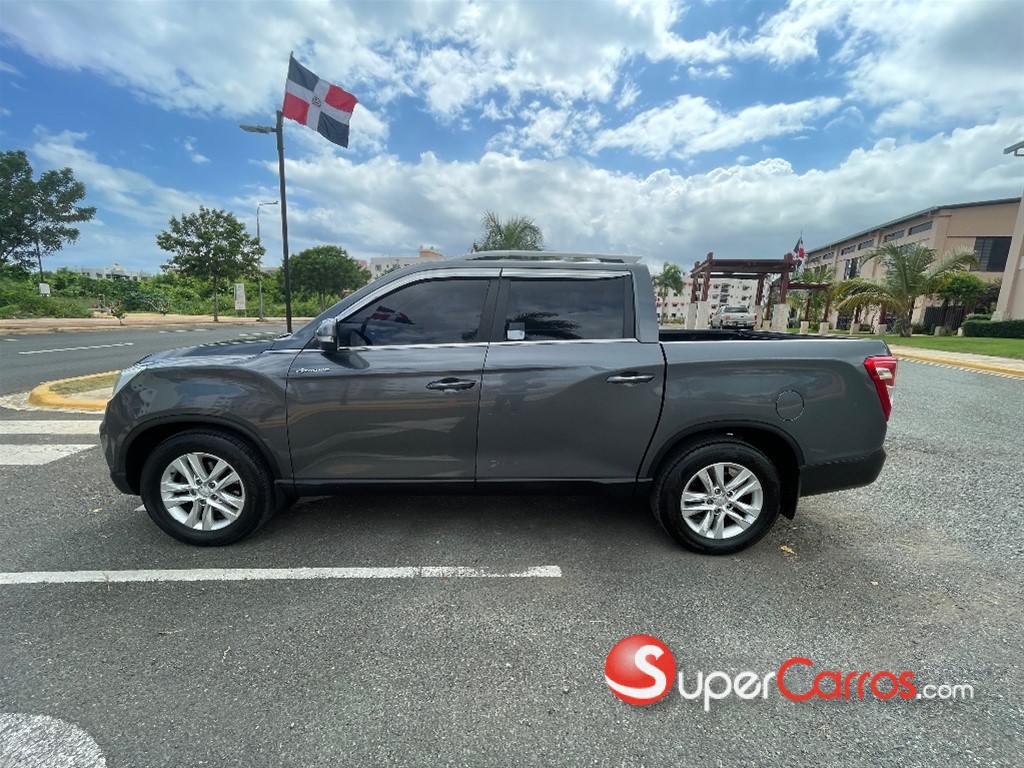 2019 KGM Rexton — foto 4 / 10