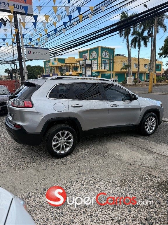 2019 Jeep Cherokee Latitude Plus — foto 6 / 10