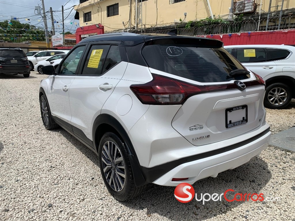2023 Nissan Kicks SV — foto 2 / 11