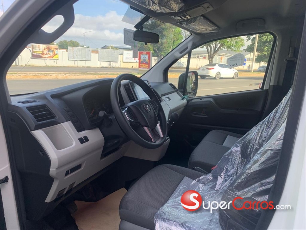 2025 Toyota Hiace — foto 2 / 12