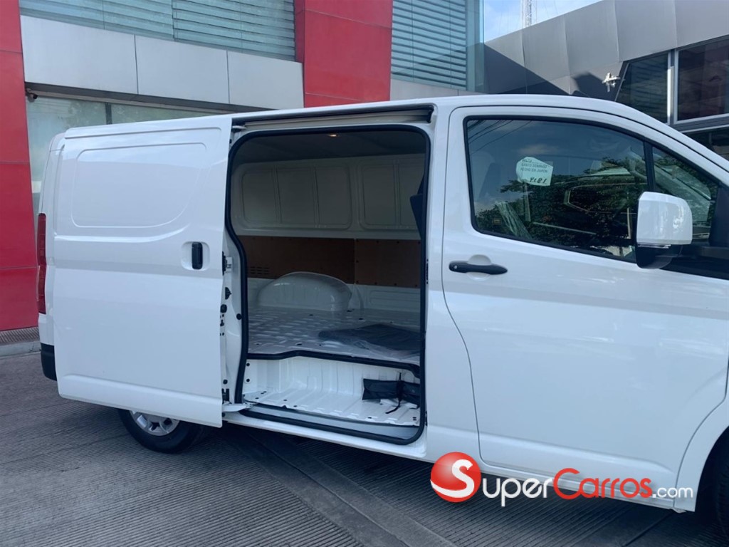 2025 Toyota Hiace — foto 7 / 12