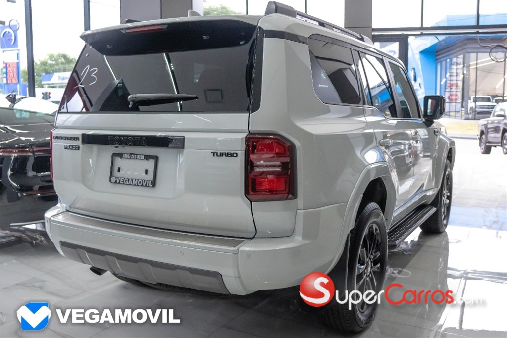 2025 Toyota Land Cruiser Prado Luxury 01 — foto 2 / 12