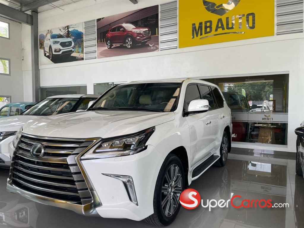 2017 Lexus LX 570 — foto 8 / 10