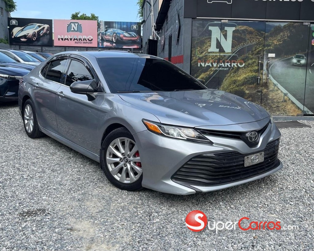 2018 Toyota Camry LE