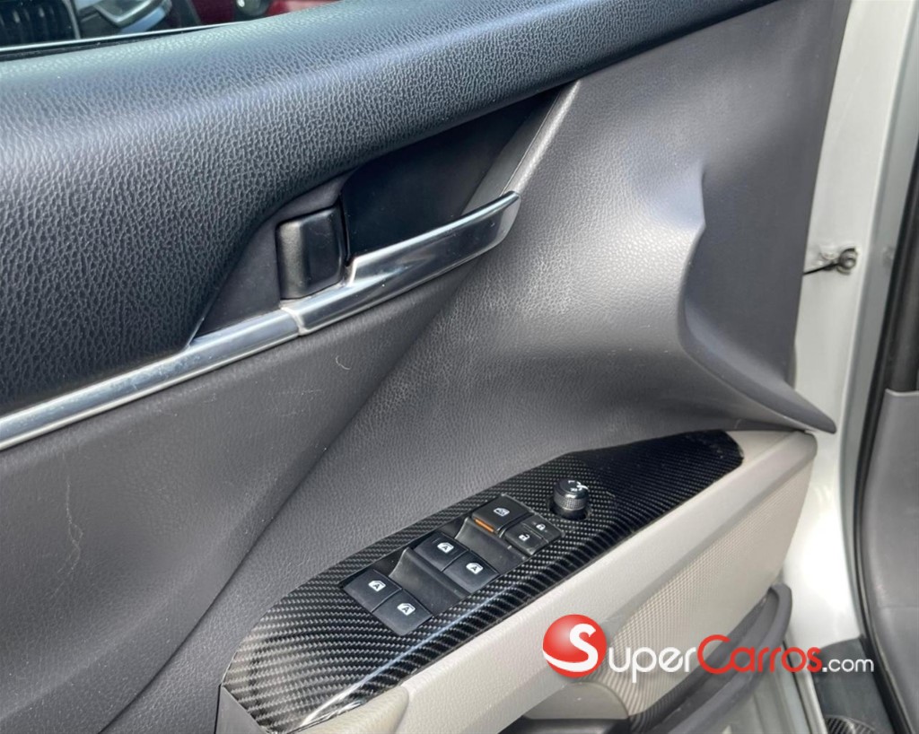 2018 Toyota Camry LE — foto 5 / 12