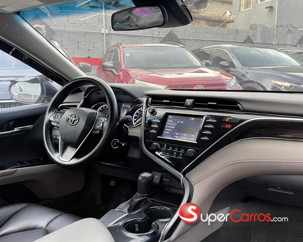 2018 Toyota Camry LE — foto 6 / 12