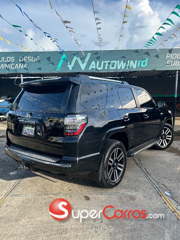 2023 Toyota 4 Runner — foto 3 / 12