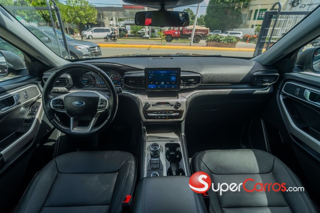 2023 Ford Explorer XLT 4WD — foto 8 / 12