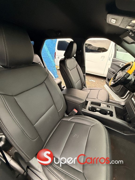 2020 Ford Explorer — foto 6 / 12