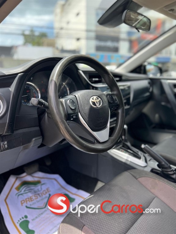 2017 Toyota Corolla LE — foto 5 / 8