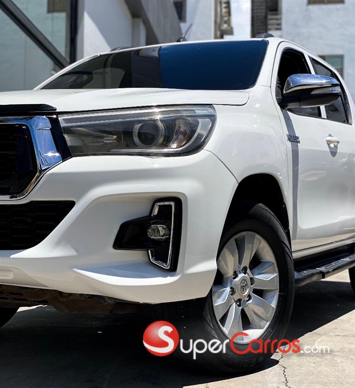 2018 Toyota Hilux — foto 8 / 9