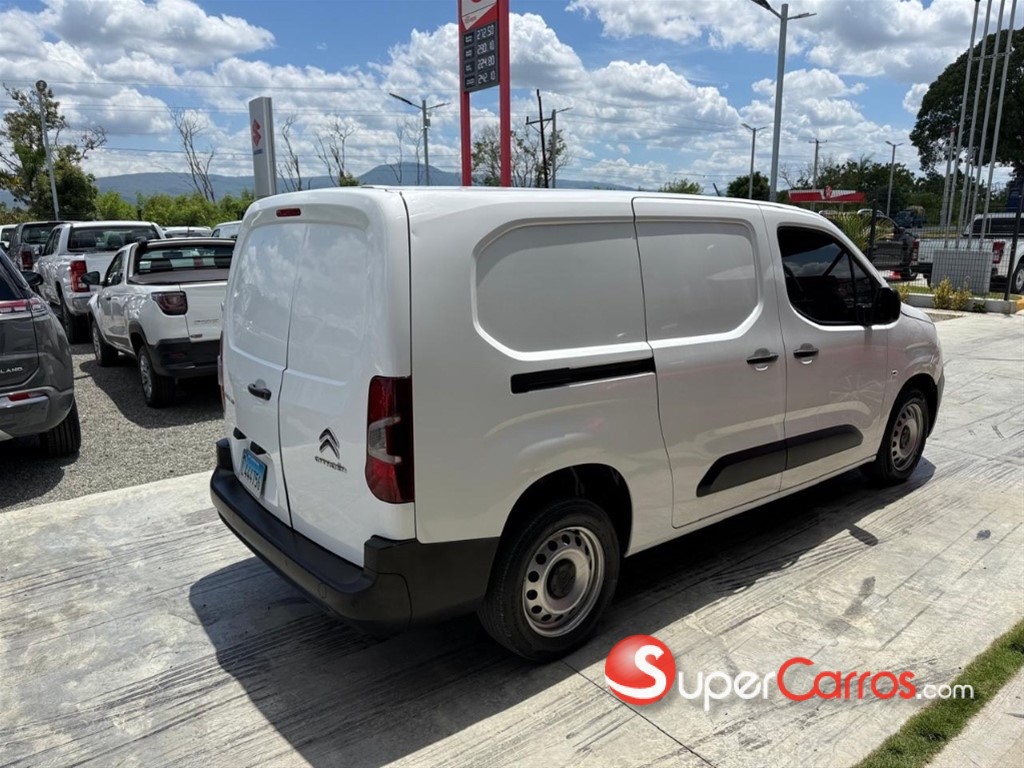 2022 Citroen Berlingo Carga — foto 3 / 8