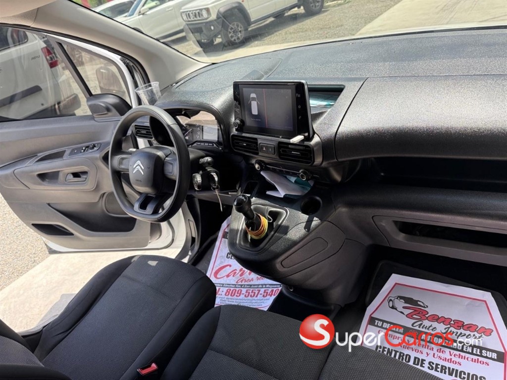 2022 Citroen Berlingo Carga — foto 7 / 8
