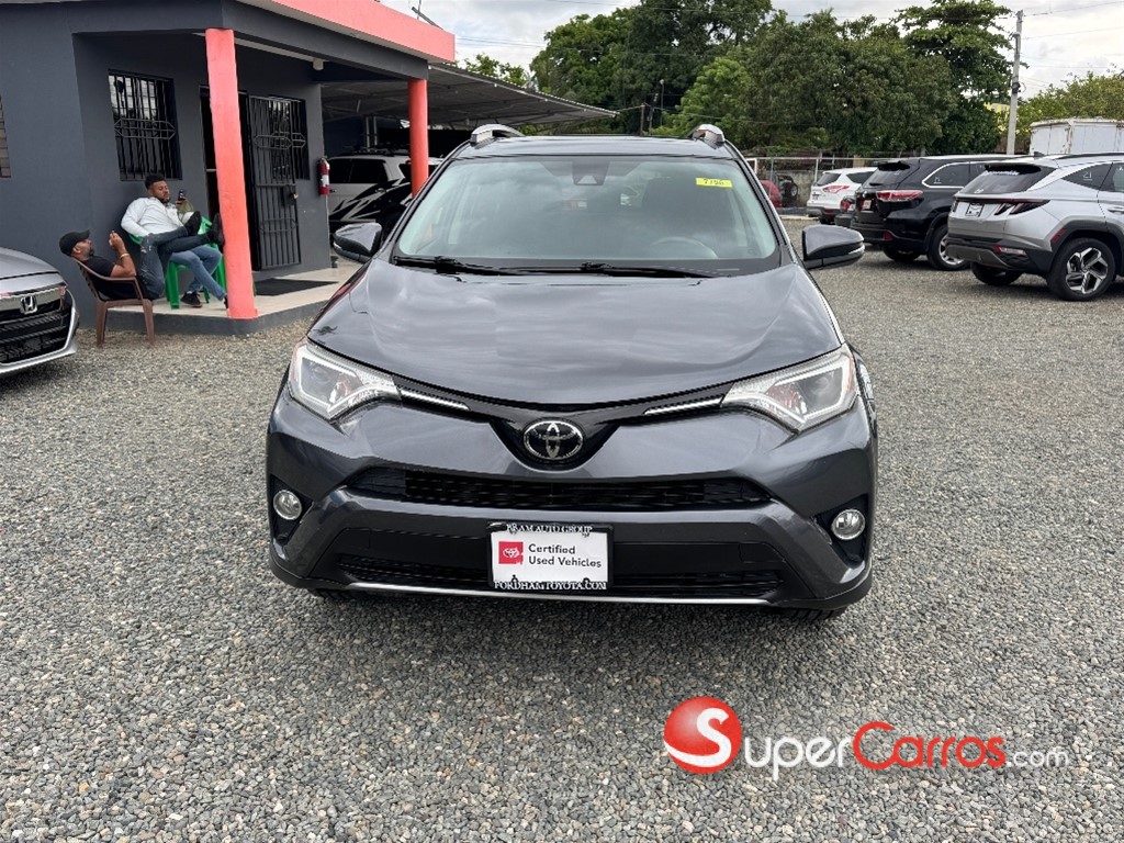 2018 Toyota RAV4 XLE — foto 2 / 11