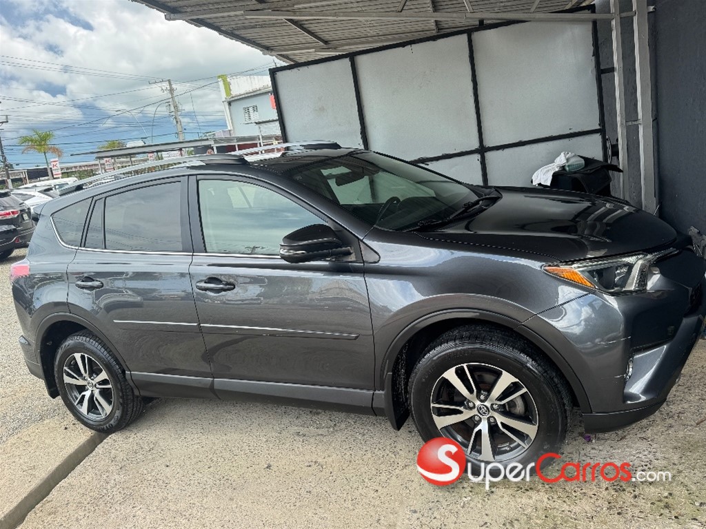 2018 Toyota RAV4 XLE — foto 11 / 11