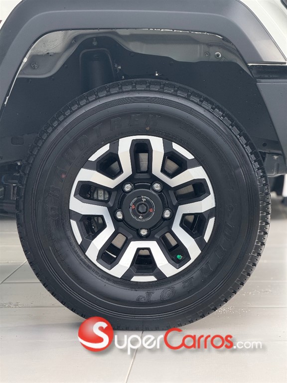 2025 Toyota Land Cruiser LX Serie 70 — foto 3 / 11