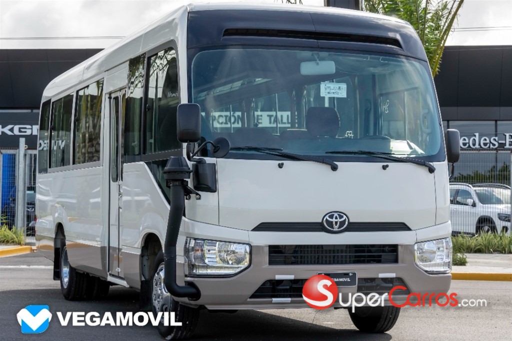2026 Toyota Coaster — foto 2 / 12
