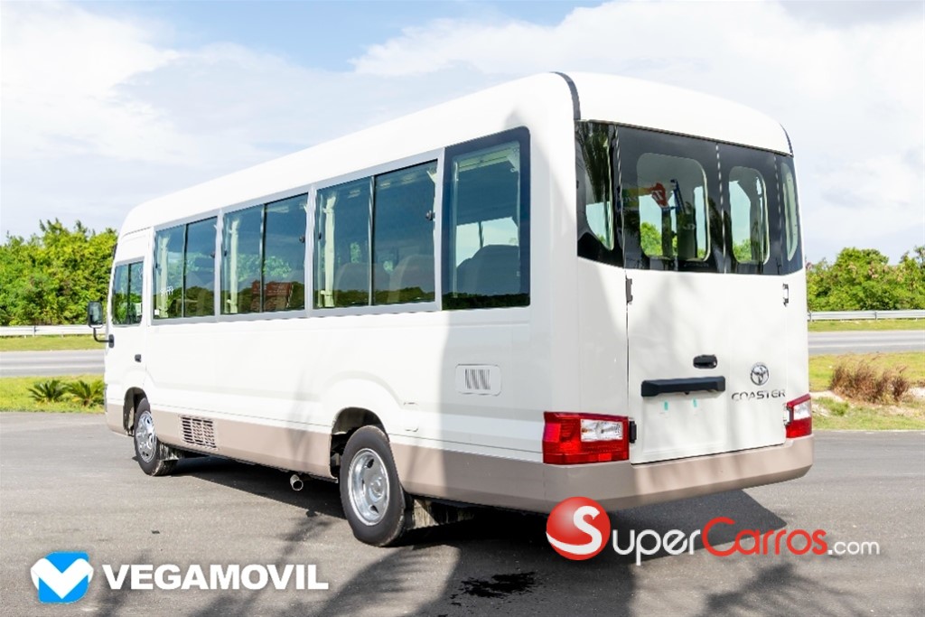 2026 Toyota Coaster — foto 4 / 12