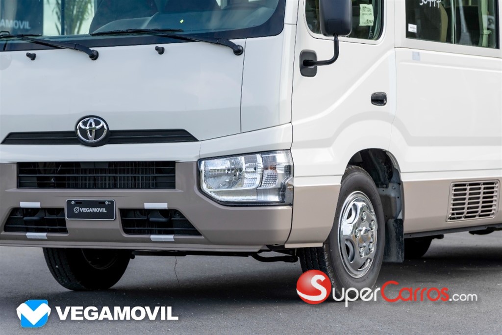 2026 Toyota Coaster — foto 5 / 12