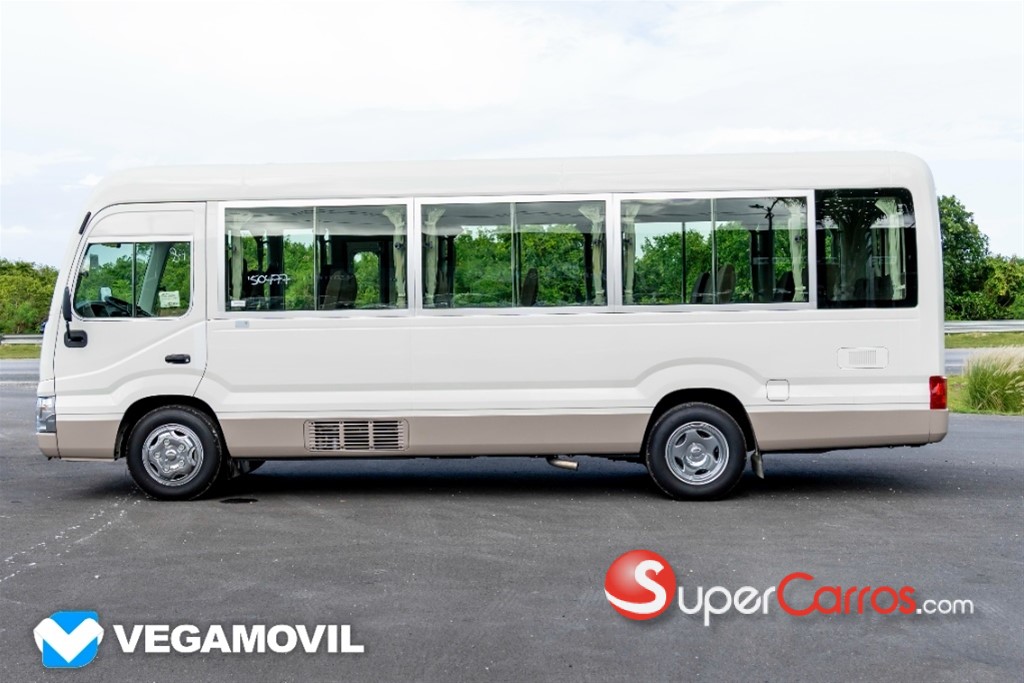 2026 Toyota Coaster — foto 7 / 12