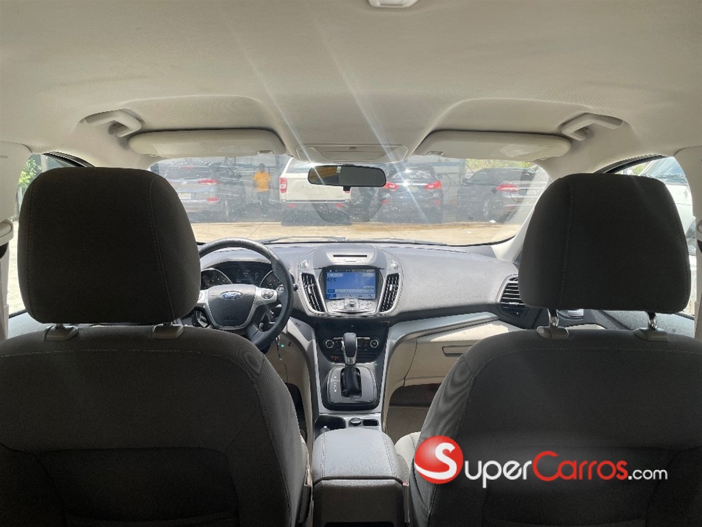 2016 Ford Escape — foto 10 / 12