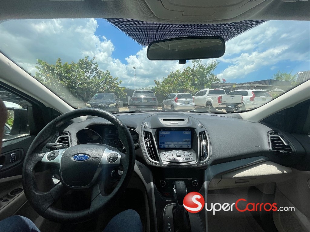 2016 Ford Escape — foto 12 / 12