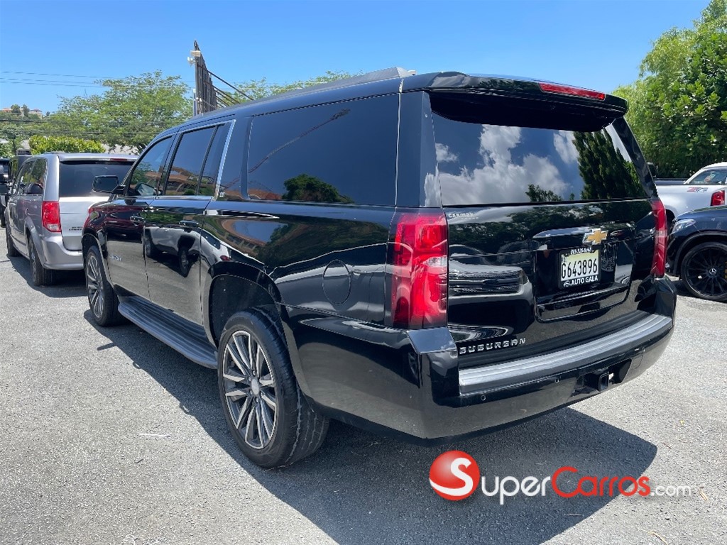 2018 Chevrolet Suburban LT — foto 3 / 7
