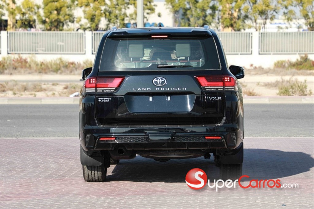 2025 Toyota Land Cruiser 70 ANIVERSARIO — foto 4 / 12