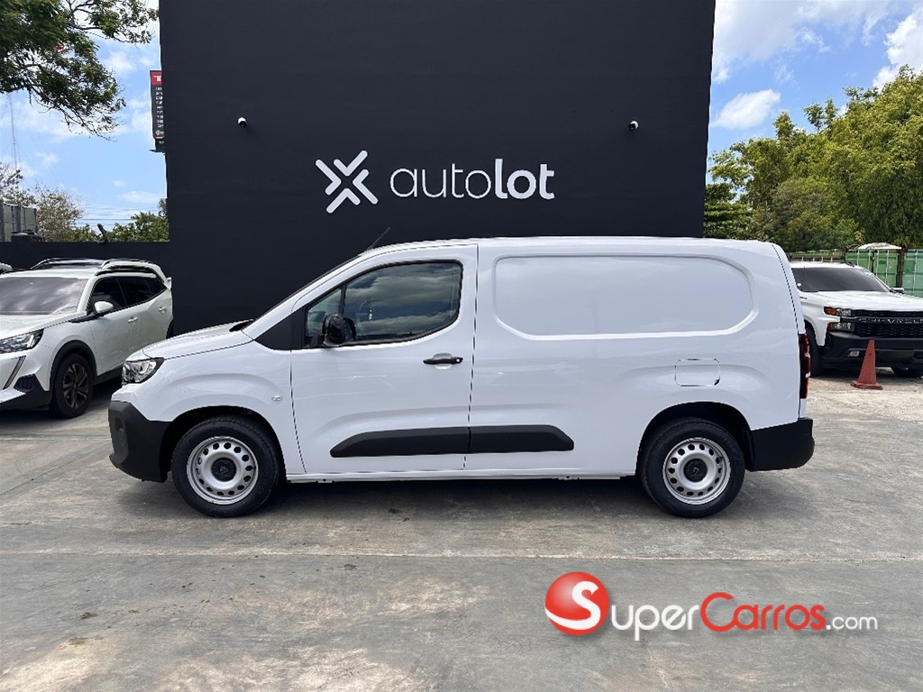 2027 Peugeot Partner — foto 2 / 9