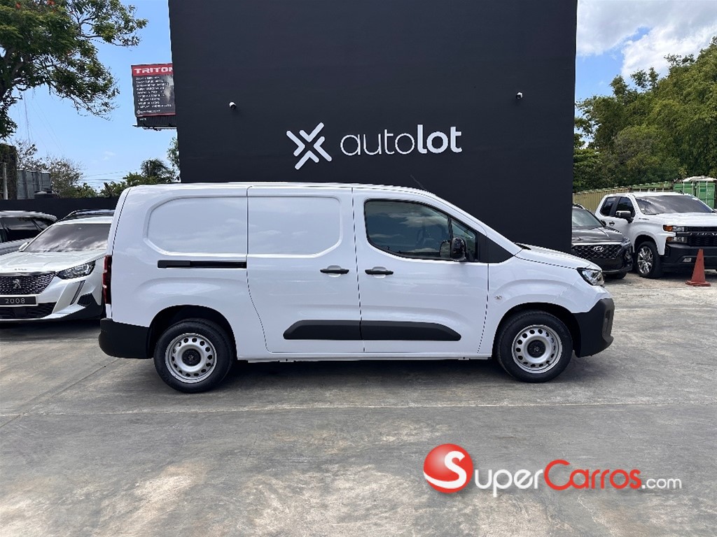 2027 Peugeot Partner — foto 4 / 9