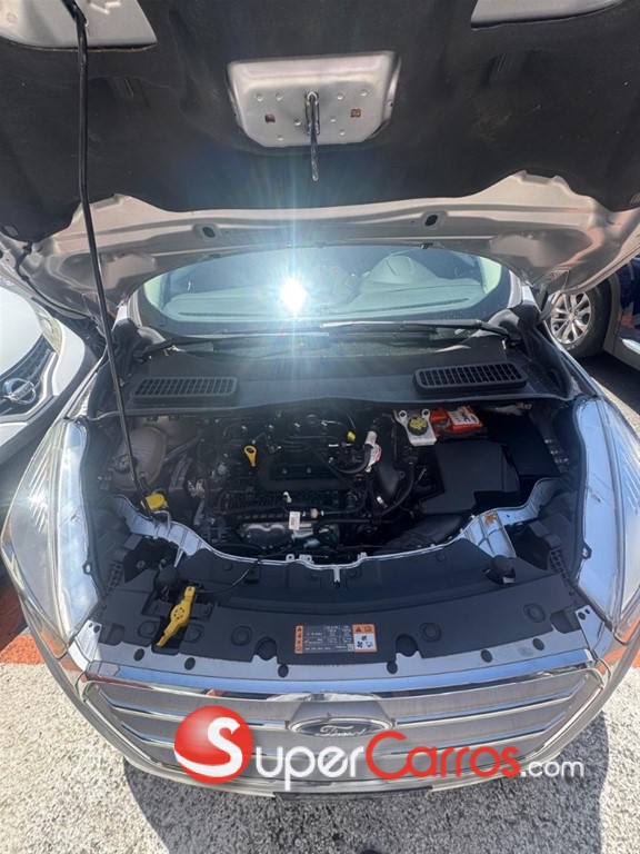 2019 Ford Escape Ecoboost — foto 2 / 8