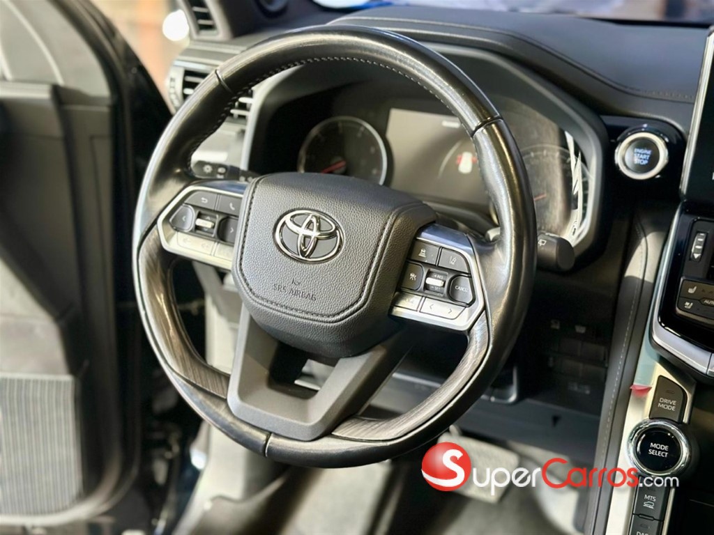 2024 Toyota Land Cruiser VXR — foto 12 / 12