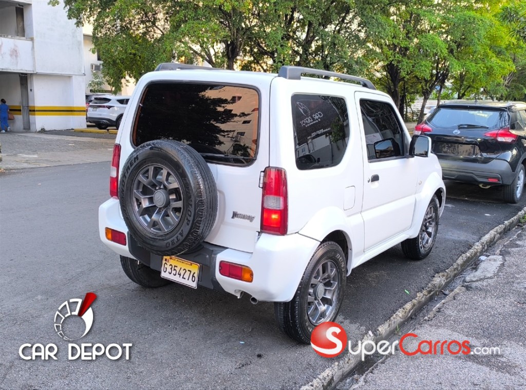 2016 Suzuki Jimny — foto 4 / 12