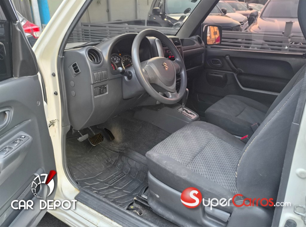 2016 Suzuki Jimny — foto 7 / 12