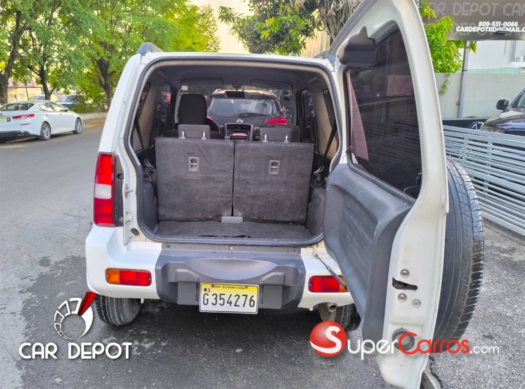 2016 Suzuki Jimny — foto 10 / 12