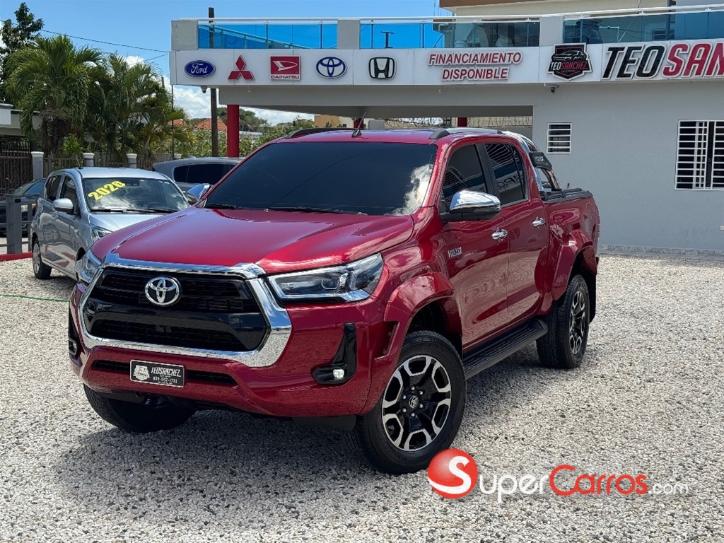2025 Toyota Hilux SRX