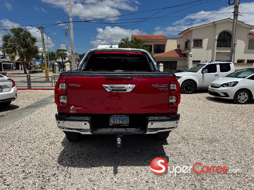 2025 Toyota Hilux SRX — foto 4 / 12