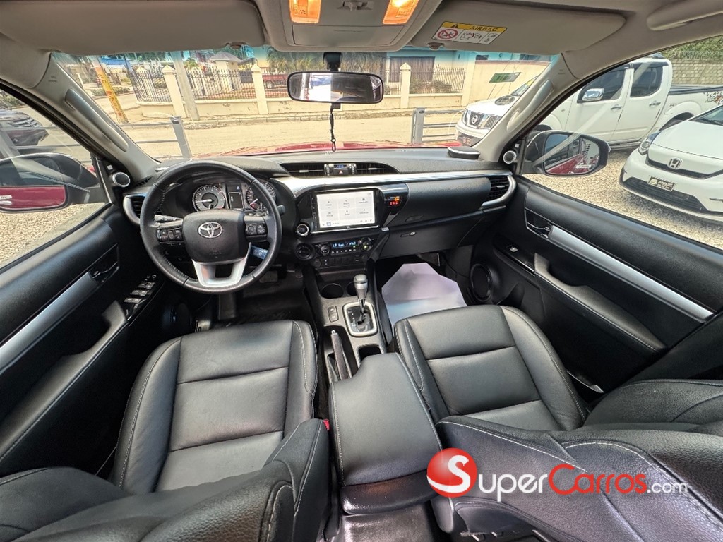 2025 Toyota Hilux SRX — foto 11 / 12