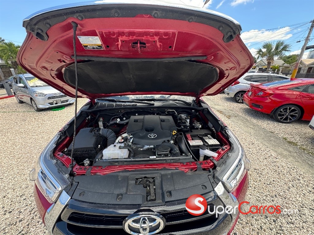 2025 Toyota Hilux SRX — foto 12 / 12