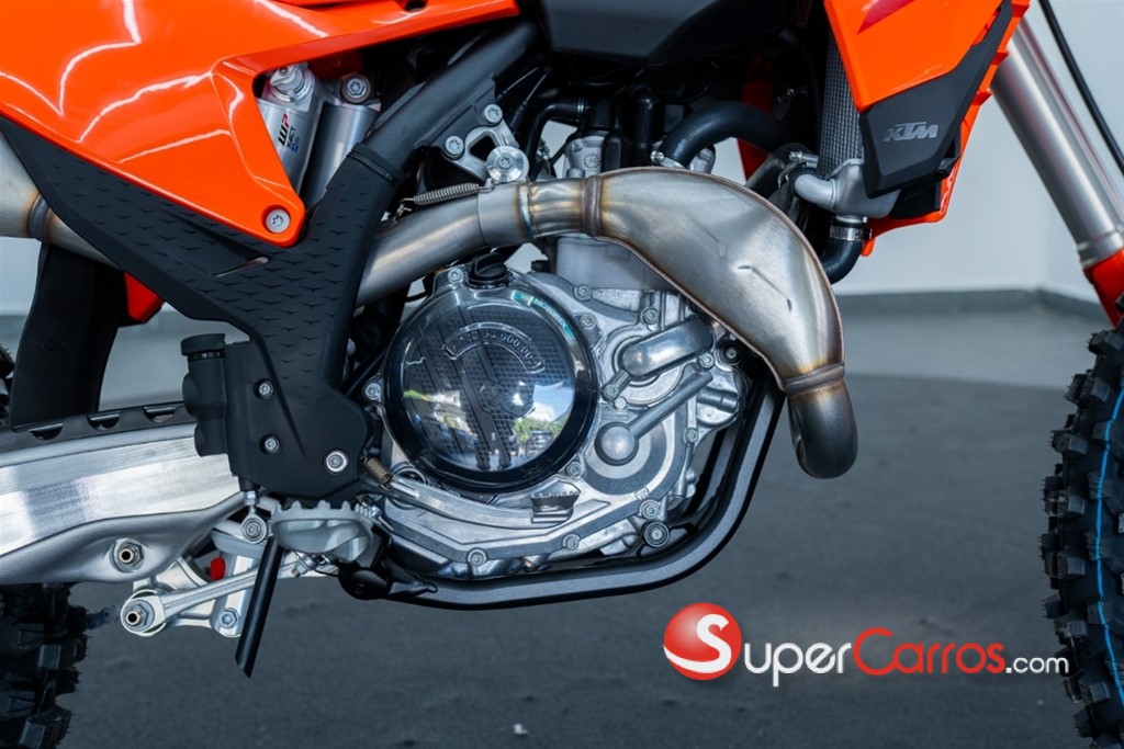 2025 KTM SX-F — foto 6 / 12