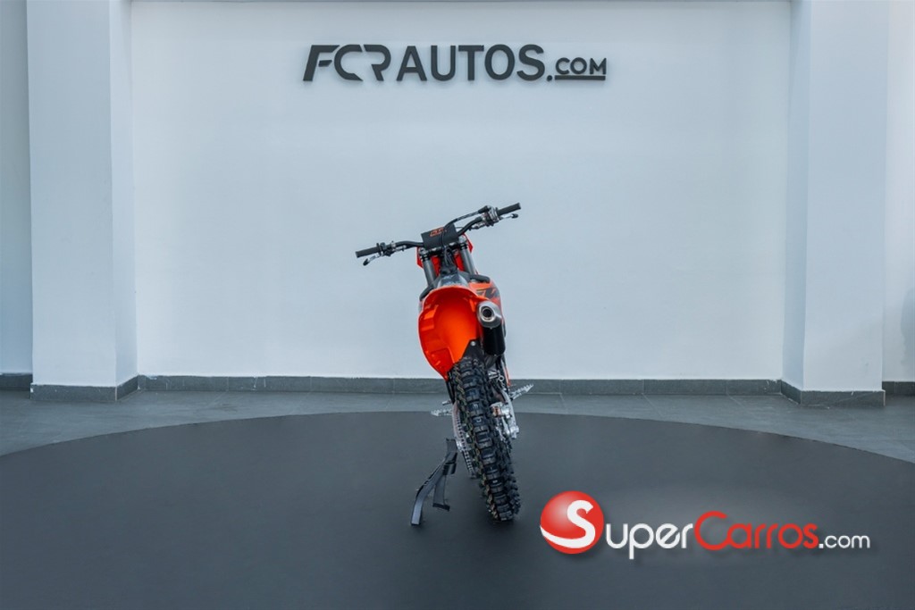 2025 KTM SX-F — foto 7 / 12