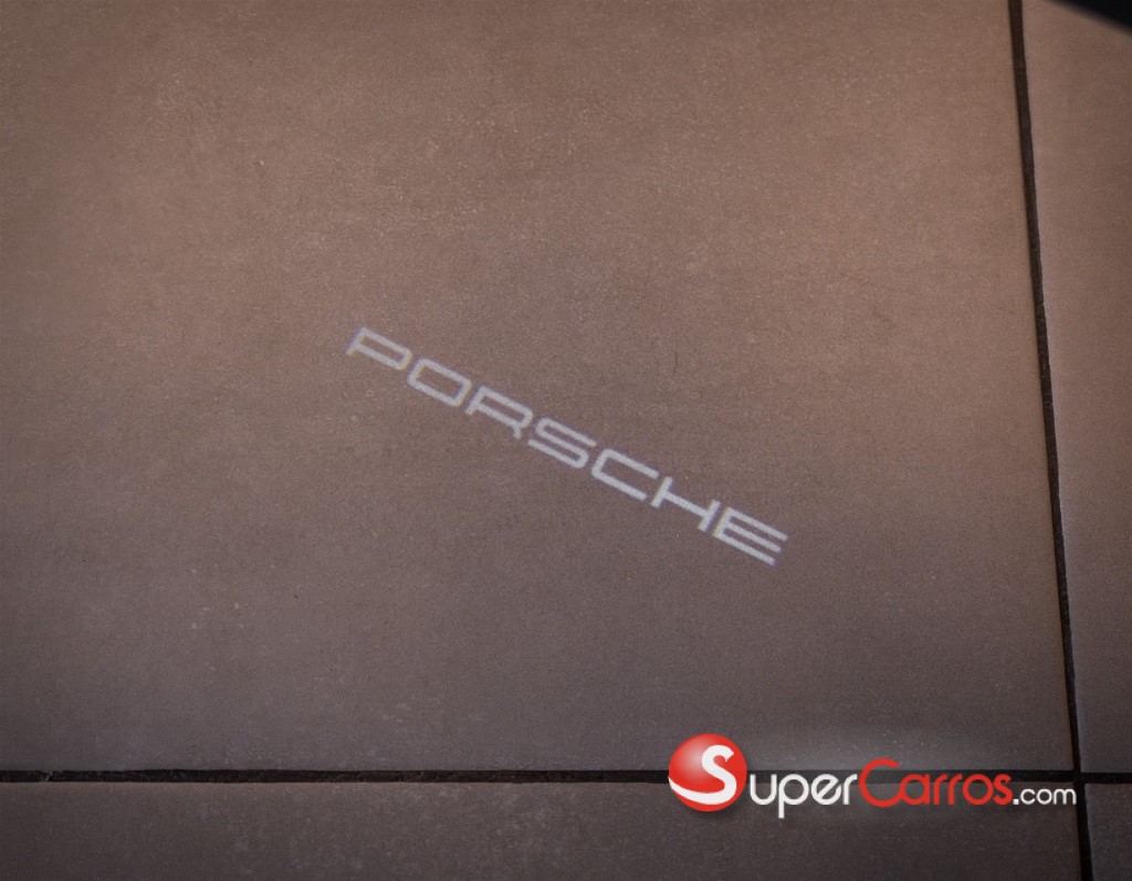 2025 Porsche Macan — foto 6 / 12