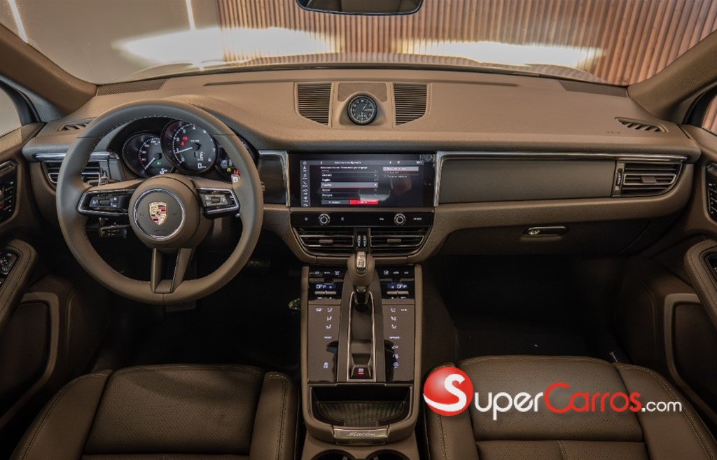 2025 Porsche Macan — foto 7 / 12