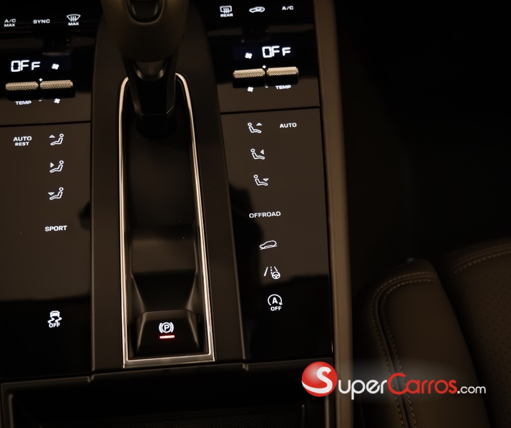 2025 Porsche Macan — foto 9 / 12