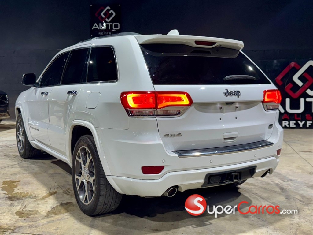 2019 Jeep Cherokee Overland — foto 6 / 9