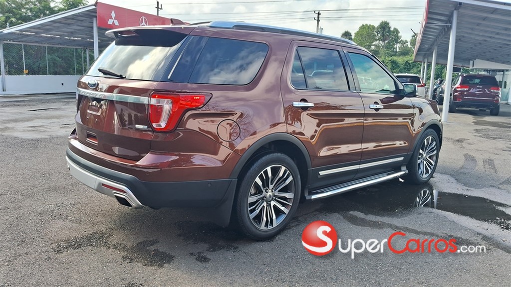 2016 Ford Explorer Platinum — foto 5 / 12