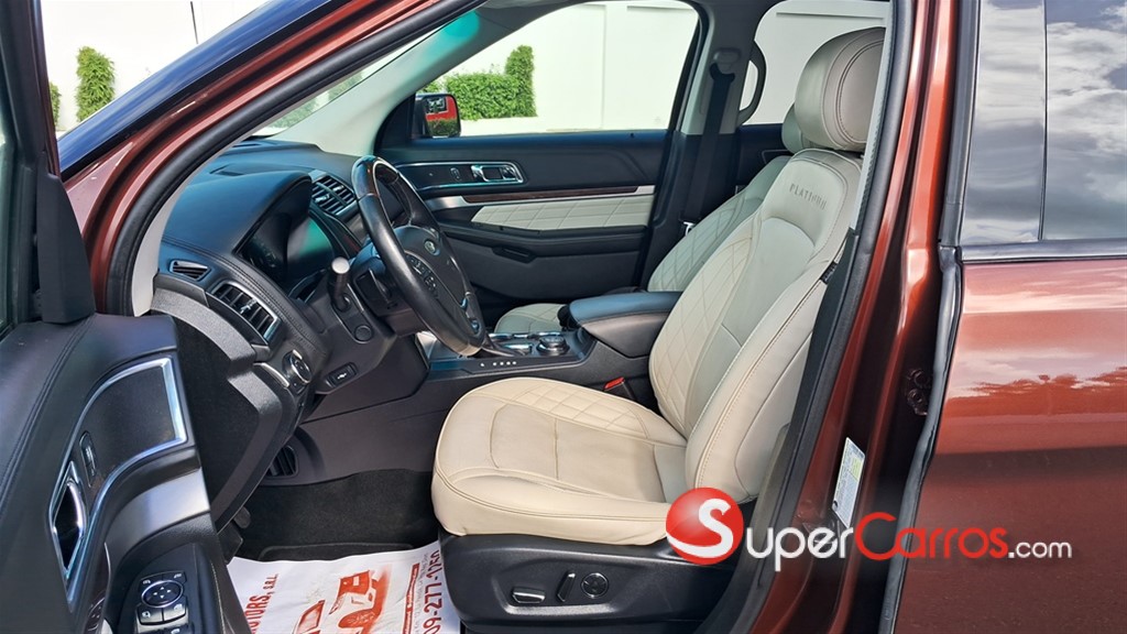 2016 Ford Explorer Platinum — foto 8 / 12