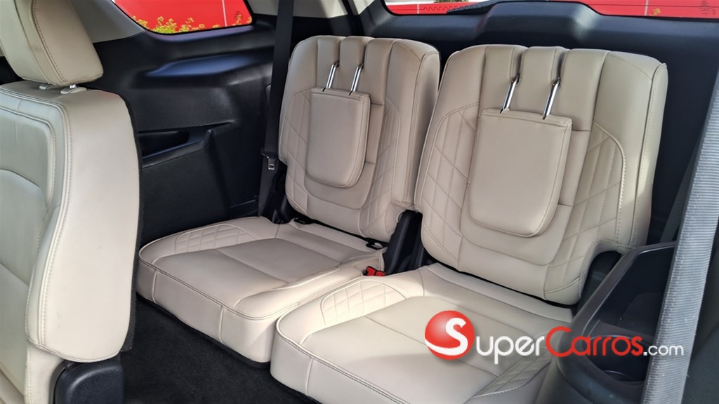 2016 Ford Explorer Platinum — foto 10 / 12